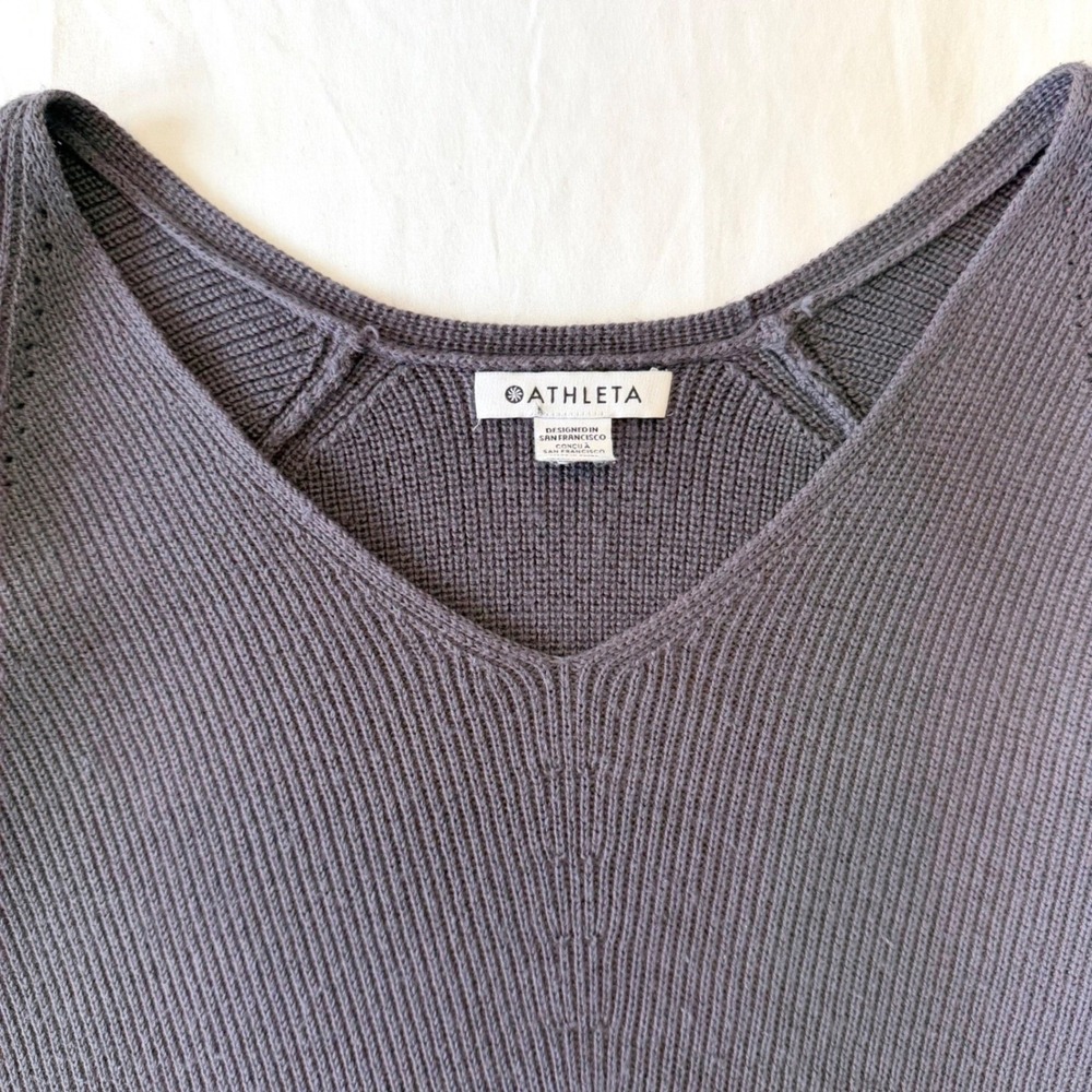 Athleta Hanover Merino Wool Sweater V-Neck Ribbed Lavender Gray Quiet Luxury M - Picture 13 of 13